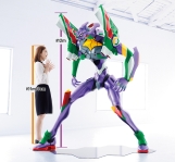 7-Eleven faz ação de marketing com estátua de 2 metros do EVA 01 de Evangelion