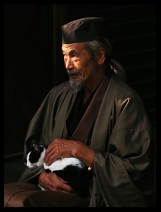 Min Tanaka como Nenji Kashiwazaki/Okina em Rurouni Kenshin: Kyoto Taika-hen